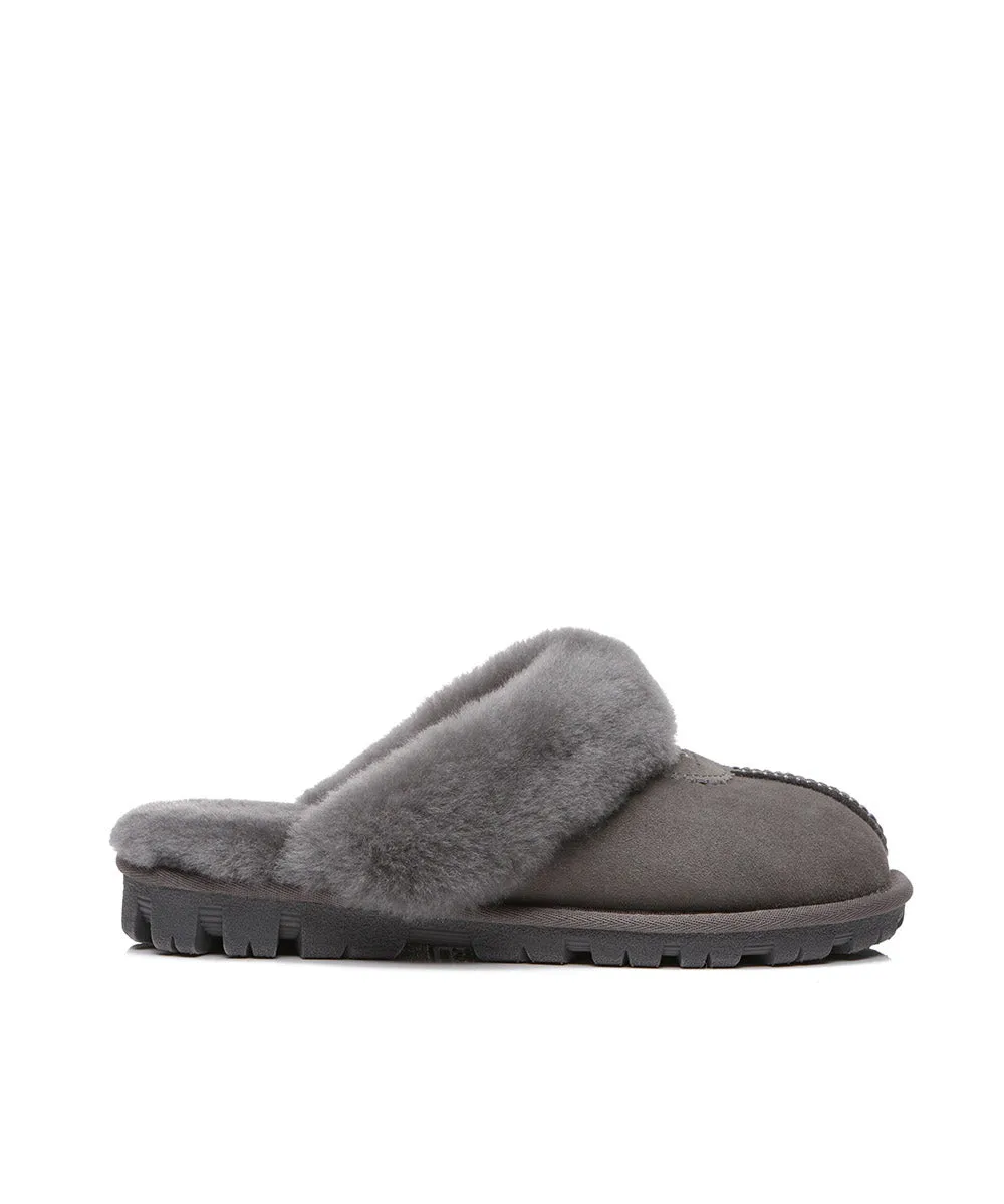 Cozy Womens UGG Scuff Slippers - Plush Sheepskin Indoor Footwear for Ultimate Comfort