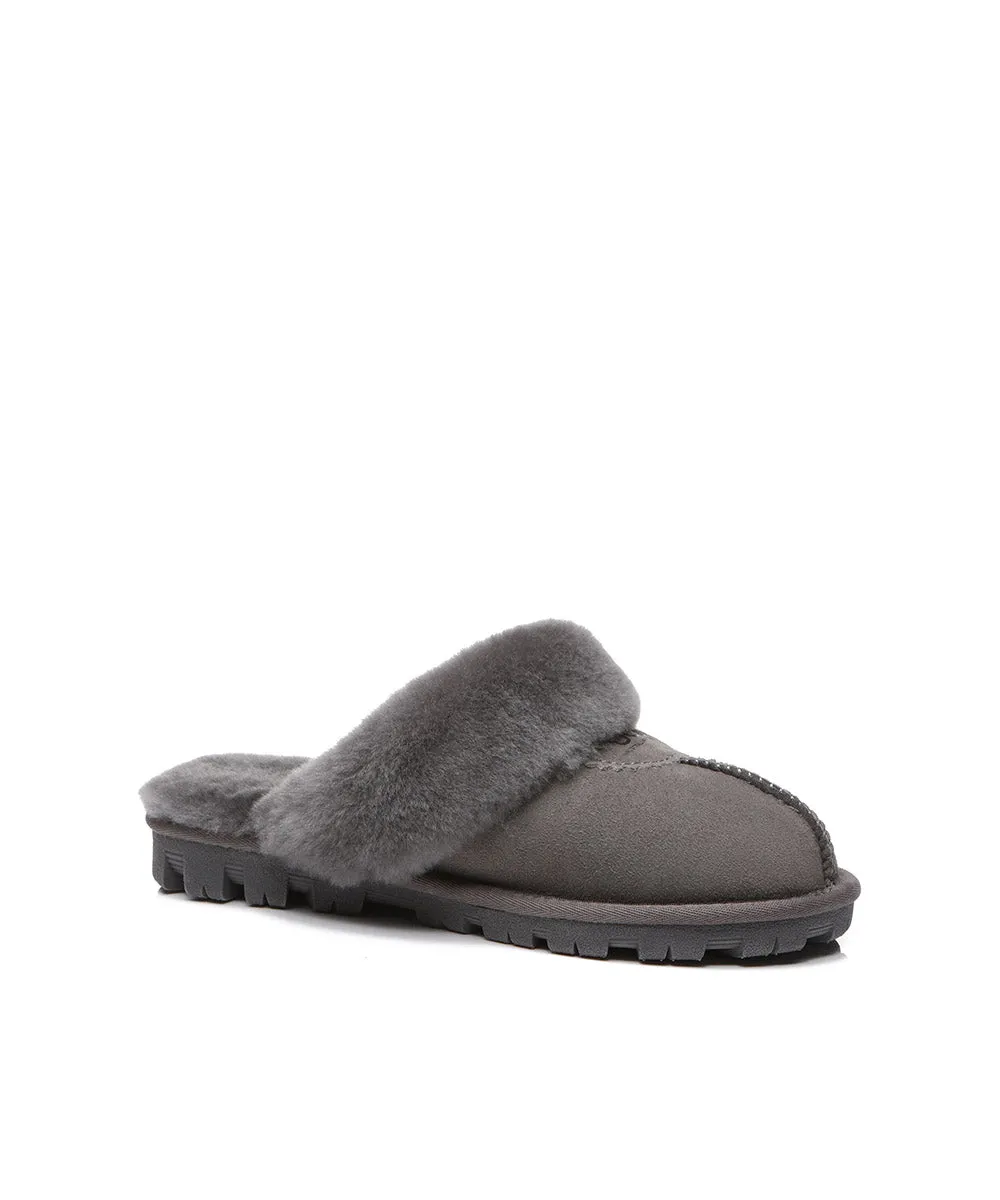 Cozy Womens UGG Scuff Slippers - Plush Sheepskin Indoor Footwear for Ultimate Comfort